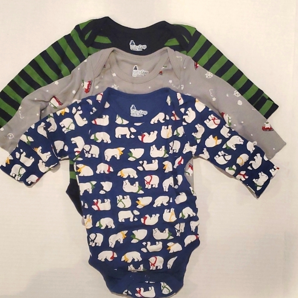 Baby Gap package of 3 long sleeve bodysuits 3-6 months